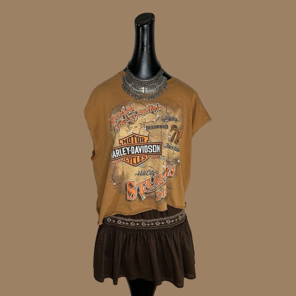 Harley-Davidson Tan and Black Graphic reworked t-shirt - Picture 9 of 12